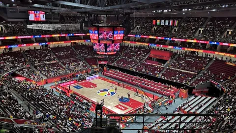 NBA：止痛药助力乔治伤愈出战，全力为76人拼搏奉献